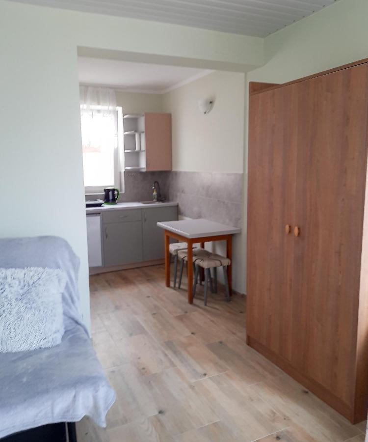 Hotel Dom Wczasowy Lodzianka Mrzeżyno Esterno foto