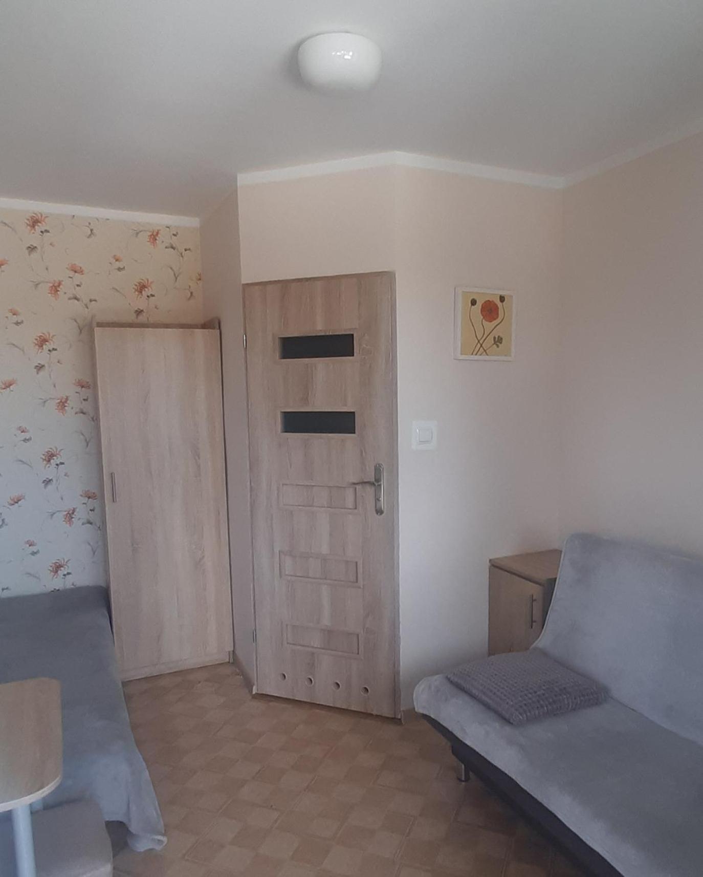 Hotel Dom Wczasowy Lodzianka Mrzeżyno Esterno foto