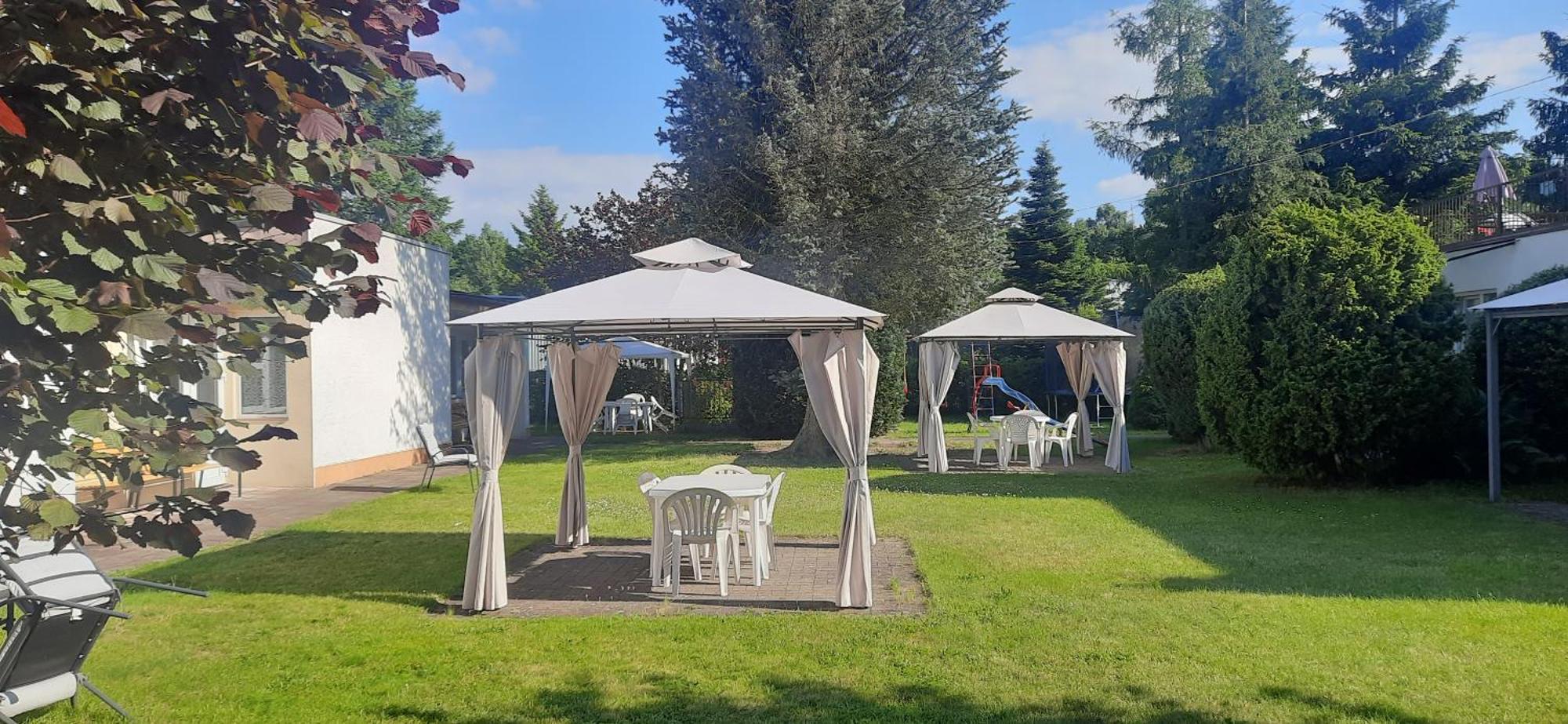 Hotel Dom Wczasowy Lodzianka Mrzeżyno Esterno foto